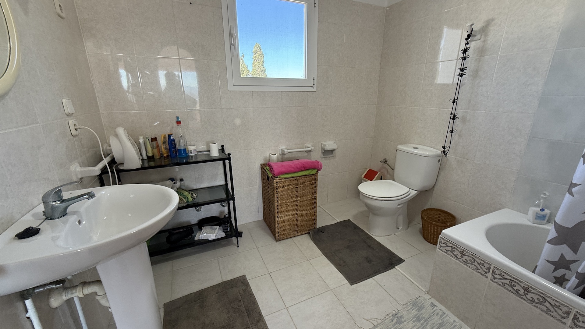 Resa estates ibiza for sale te koop villa huis zwembad san jose bathroom .jpeg